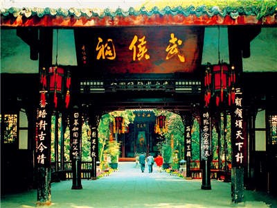 成都4月春光無(wú)限，春季成都周邊旅游景點(diǎn)